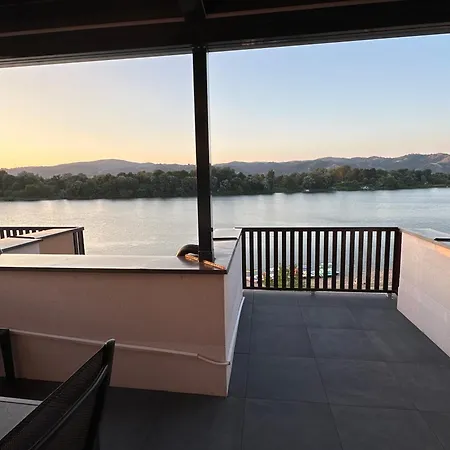 Apartamento Plaza Lux *